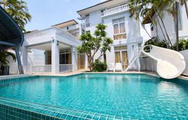 4 dormitorio villa 272 m² en Pattaya, Tailandia. $444 000