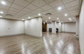 2 dormitorio piso en Scarlett Road, Canadá. C$823 000