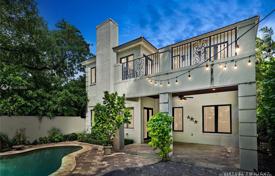Villa – Miami, Florida, Estados Unidos. 2 224 000 €