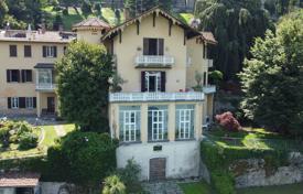 3 dormitorio piso en Faggeto Lario, Italia. 395 000 €