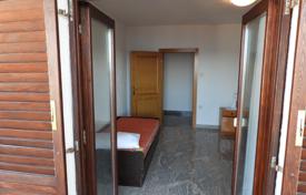 8 dormitorio piso 200 m² en Crikvenica, Croacia. 350 000 €