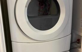 6 dormitorio piso en Scarborough, Canadá. C$887 000