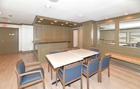 5 dormitorio piso en North York, Canadá. C$893 000
