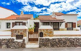 4 dormitorio chalet 165 m² en Golf del Sur, España. 469 000 €