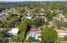 4 dormitorio casa de pueblo 223 m² en Miami, Estados Unidos. $940 000