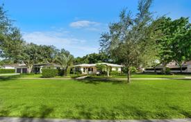 Casa de pueblo – Coral Gables, Florida, Estados Unidos. $1 675 000