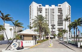Condominio – Hallandale Beach, Florida, Estados Unidos. $695 000
