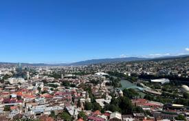 3 dormitorio piso 65 m² en Tiflis, Georgia. $100 000