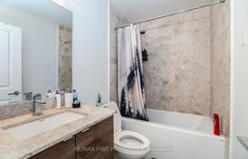 5 dormitorio piso en Etobicoke, Canadá. C$916 000