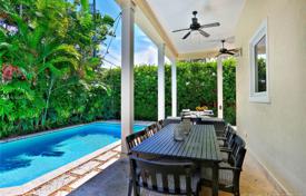 7 dormitorio villa 381 m² en Miami, Estados Unidos. $1 895 000