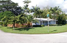 Chalet – South Miami, Florida, Estados Unidos. $795 000