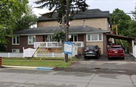 7 dormitorio casa de pueblo en Scarborough, Canadá. C$1 172 000