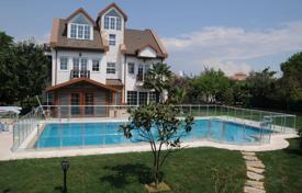 6 dormitorio villa 650 m² en Büyükçekmece, Turquía. $900 000