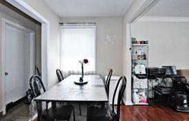 10 dormitorio casa de pueblo en North York, Canadá. C$1 924 000