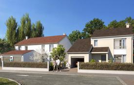 New residential complex with apartments and villas en Yvelines, Francia. de 303 000 €