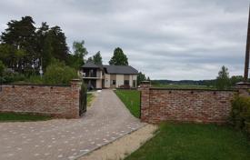 Casa de pueblo – Carnikava, Letonia. 380 000 €
