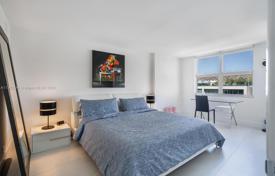 2-dormitorio apartamentos en condominio 120 m² en Miami Beach, Estados Unidos. $599 000