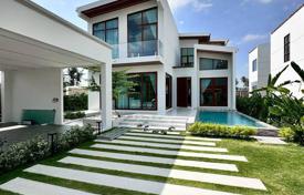 5 dormitorio villa 300 m² en Pattaya, Tailandia. $385 000