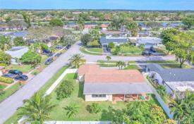 Casa de pueblo – Pembroke Pines, Broward, Florida,  Estados Unidos. $675 000