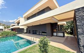 4 dormitorio villa 240 m² en Kargicak, Turquía. 29 708 000 TRY