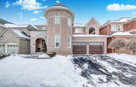 Casa de pueblo – Scarborough, Toronto, Ontario,  Canadá. C$1 849 000