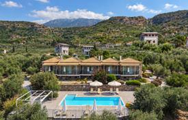 10 dormitorio mansión 412 m² en Stoupa, Grecia. 1 500 000 €