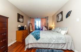 6 dormitorio piso en Scarborough, Canadá. C$785 000