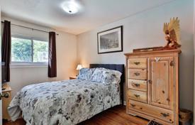 3 dormitorio casa de pueblo en Etobicoke, Canadá. C$1 988 000