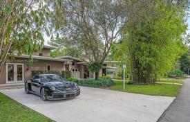 3 dormitorio casa de pueblo 362 m² en Miami, Estados Unidos. $2 585 000