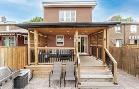 10 dormitorio adosado en Old Toronto, Canadá. C$2 005 000