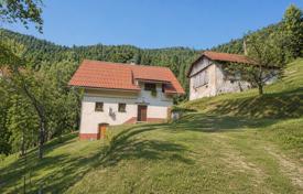2 dormitorio chalet 120 m² en Idrija, Eslovenia. 309 000 €