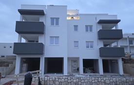 3 dormitorio piso 103 m² en Ražanac, Croacia. 414 000 €