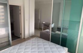 1-dormitorio apartamentos en condominio en Huai Khwang, Tailandia. $123 000