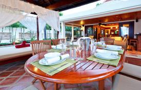 Villa – Surat Thani, Tailandia. 7 500 €  por semana