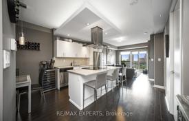 5 dormitorio piso en Etobicoke, Canadá. C$835 000