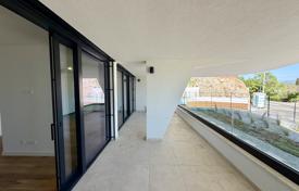 2 dormitorio piso 84 m² en Opatija, Croacia. 585 000 €