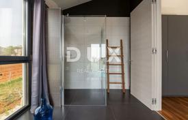 7 dormitorio casa de pueblo 454 m² en Višnjan, Croacia. 1 200 000 €
