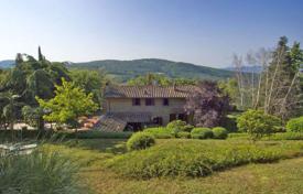 4 dormitorio villa 430 m² en Arezzo, Italia. 1 700 000 €
