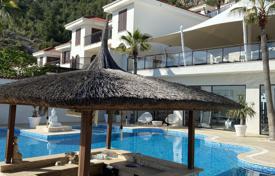 Villa – Alanya, Antalya, Turquía. $946 000