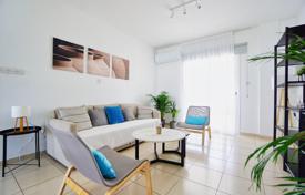 2 dormitorio piso en Pafos, Chipre. 240 000 €