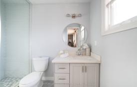 9 dormitorio casa de pueblo en Scarborough, Canadá. C$1 745 000
