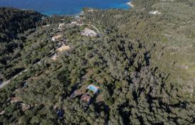 Terreno en Administration of the Peloponnese, Western Greece and the Ionian Islands, Grecia. 1 400 000 €