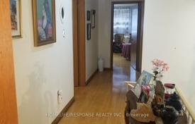 11 dormitorio casa de pueblo en North York, Canadá. C$1 779 000