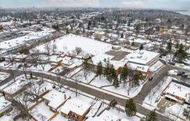5 dormitorio casa de pueblo en Scarborough, Canadá. C$1 695 000