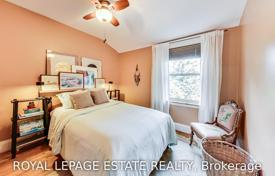 11 dormitorio casa de pueblo en Old Toronto, Canadá. C$1 676 000