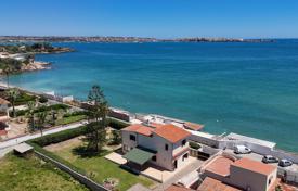 5 dormitorio villa 230 m² en Carrozziere, Italia. 650 000 €