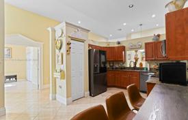 Casa de pueblo – Davie, Broward, Florida,  Estados Unidos. $575 000