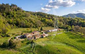 15 dormitorio villa 1494 m² en Pontassieve, Italia. 950 000 €