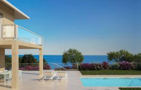 3 dormitorio piso 80 m² en Liguria, Italia. 660 000 €