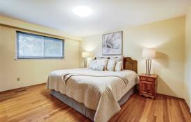 4 dormitorio casa de pueblo en Scarborough, Canadá. C$1 496 000